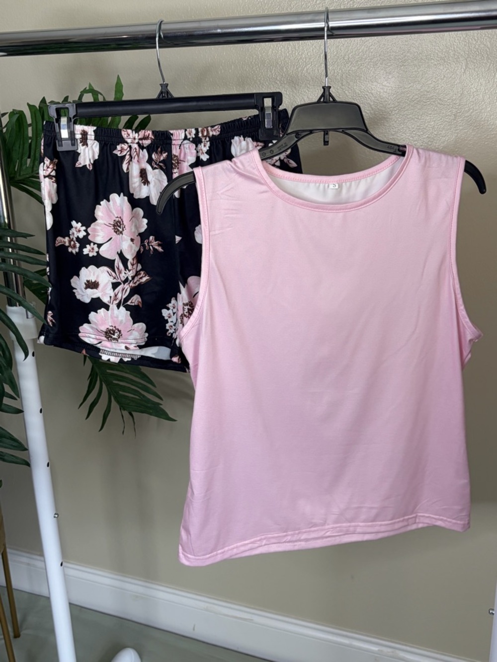 Floral Lounge Set S Black Pink Pajama Shorts Tank Sleepwear